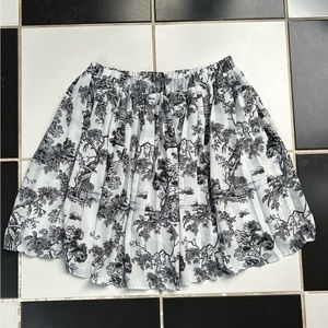 Banana Republic pleated skirt, unique design